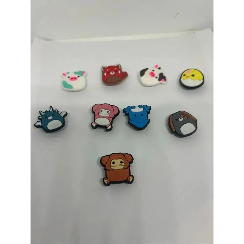 9pc Squish Mellow Animal Shoe/Bag Charm Set 🐝🐷🐄🐻